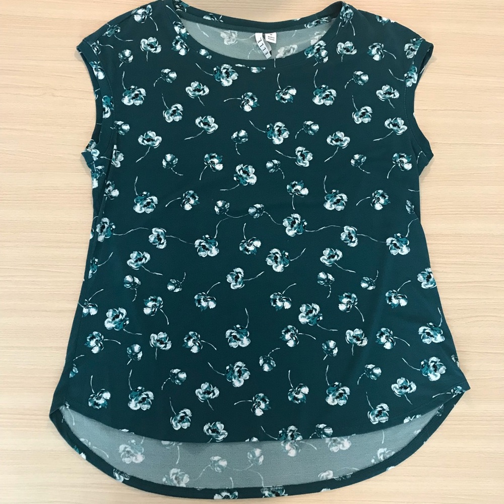 Floral printed ELLE top size M